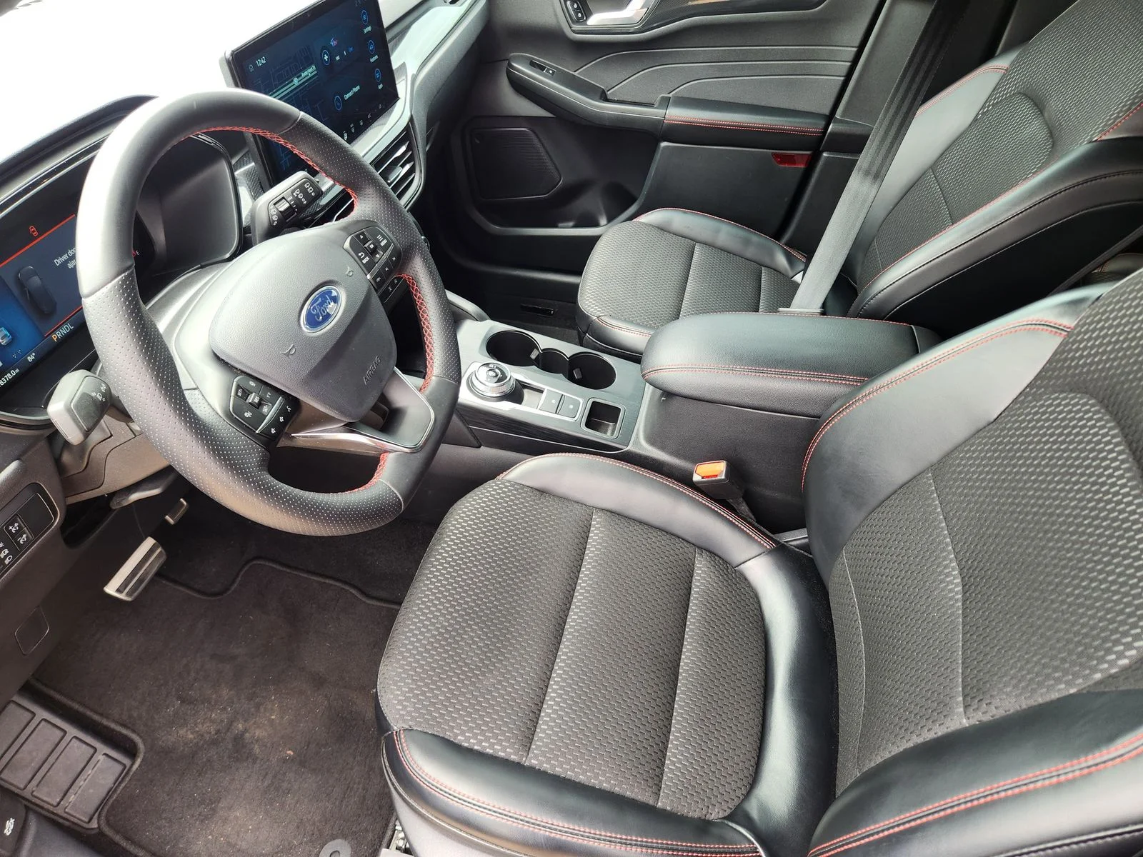 Used 2024 Gray Ford ST-Line image 12