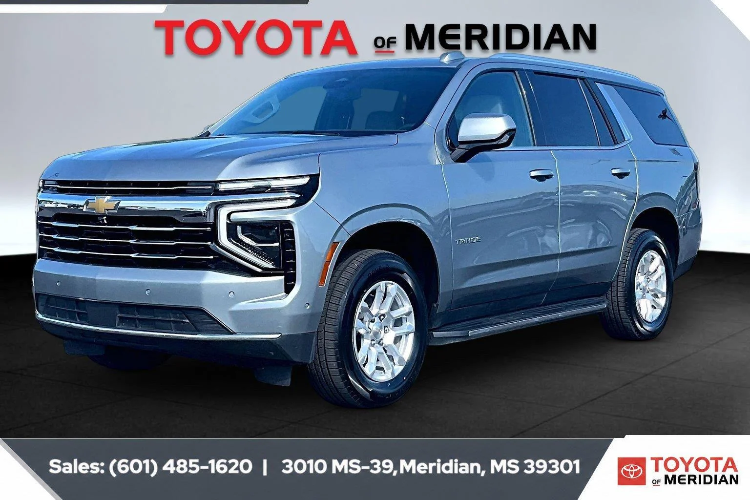 Used 2025 Sterling Gray Metallic Chevrolet LT image 10