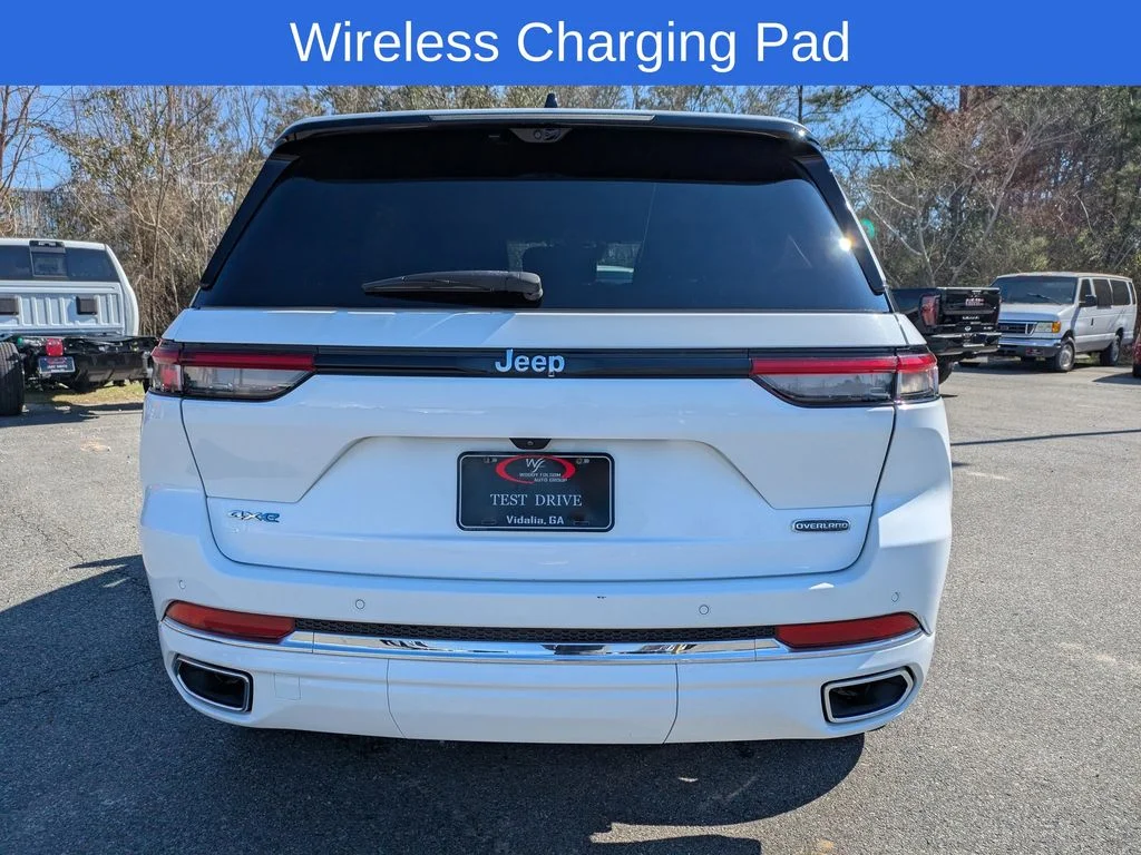Used 2022 White Jeep Overland 4xe image 5