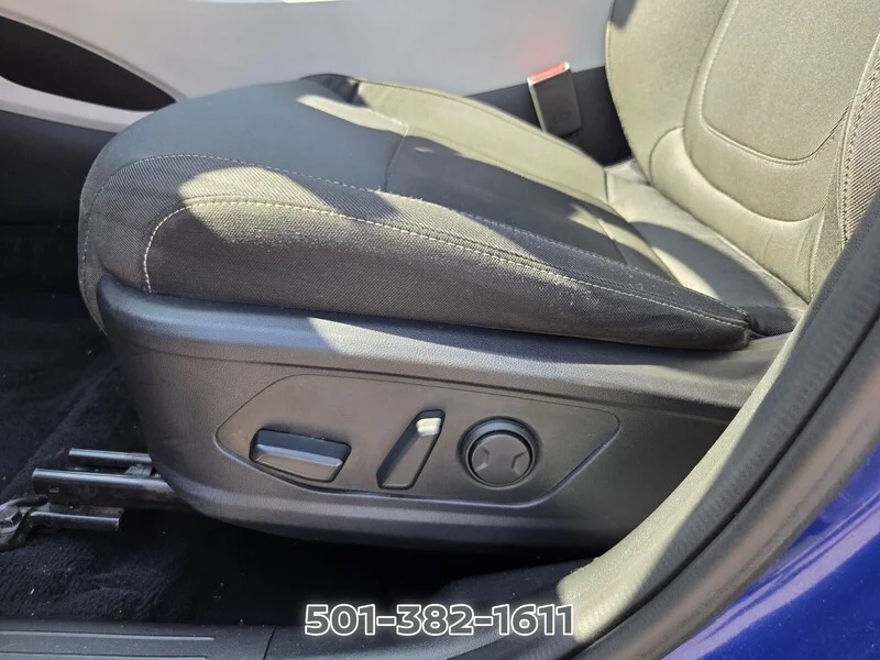 Used 2022 Intense Blue HYUNDAI SEL AWD image 10
