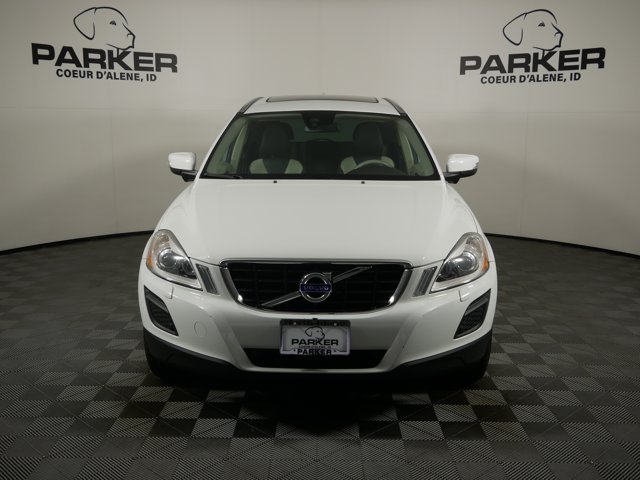 Used 2013 Ice White Volvo T6 w/ Platinum Pkg & Climate Pkg image 3