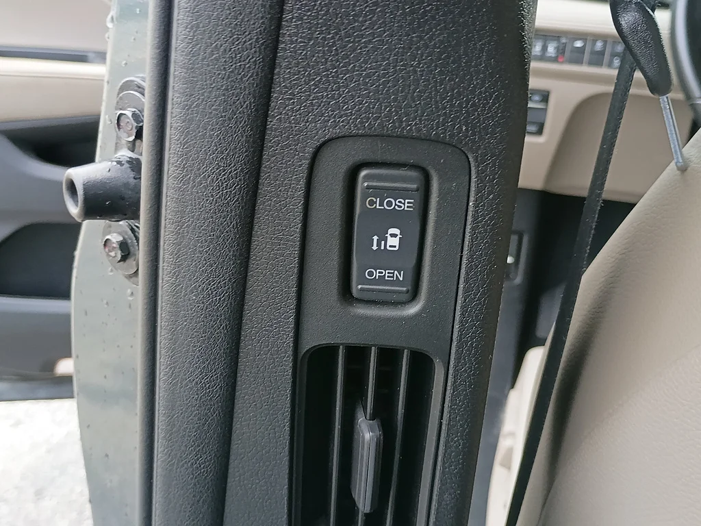 Certified Used 2019 GRAY Honda EX-L w/Navi w/RES image 22
