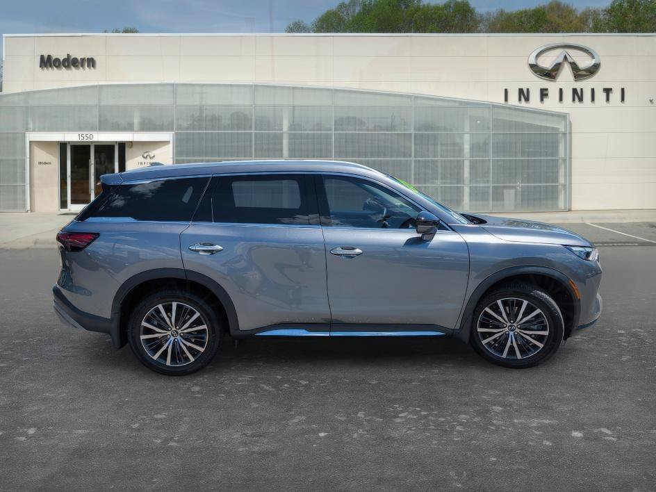 Used 2023 Graphite Shadow INFINITI SENSORY image 3
