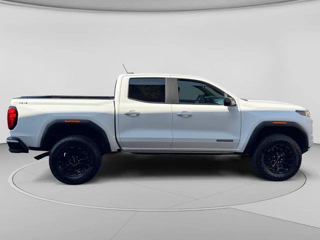 Used 2026 White GMC Elevation image 6