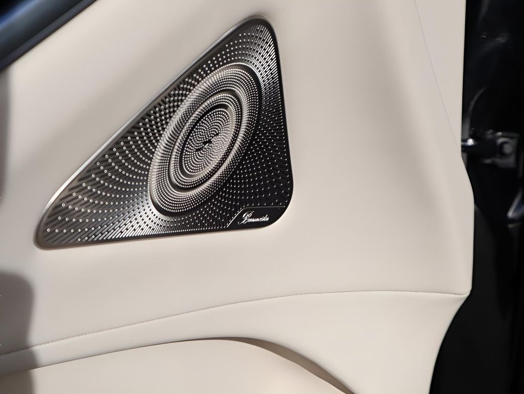 New 2026 Obsidian Black Metallic Mercedes-Benz S 580 image 24