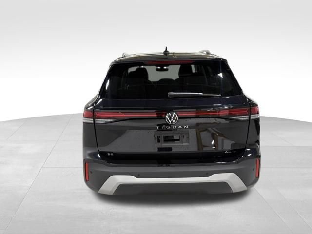 New 2026 Black Volkswagen 2.0T SE image 4