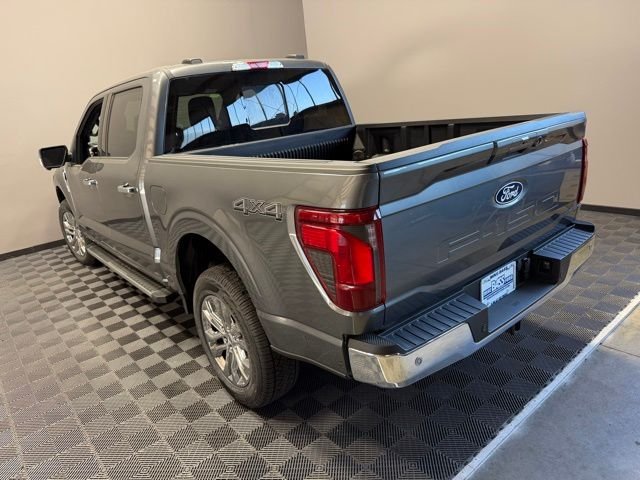New 2026 Carbonized Gray Metallic Ford XLT image 9