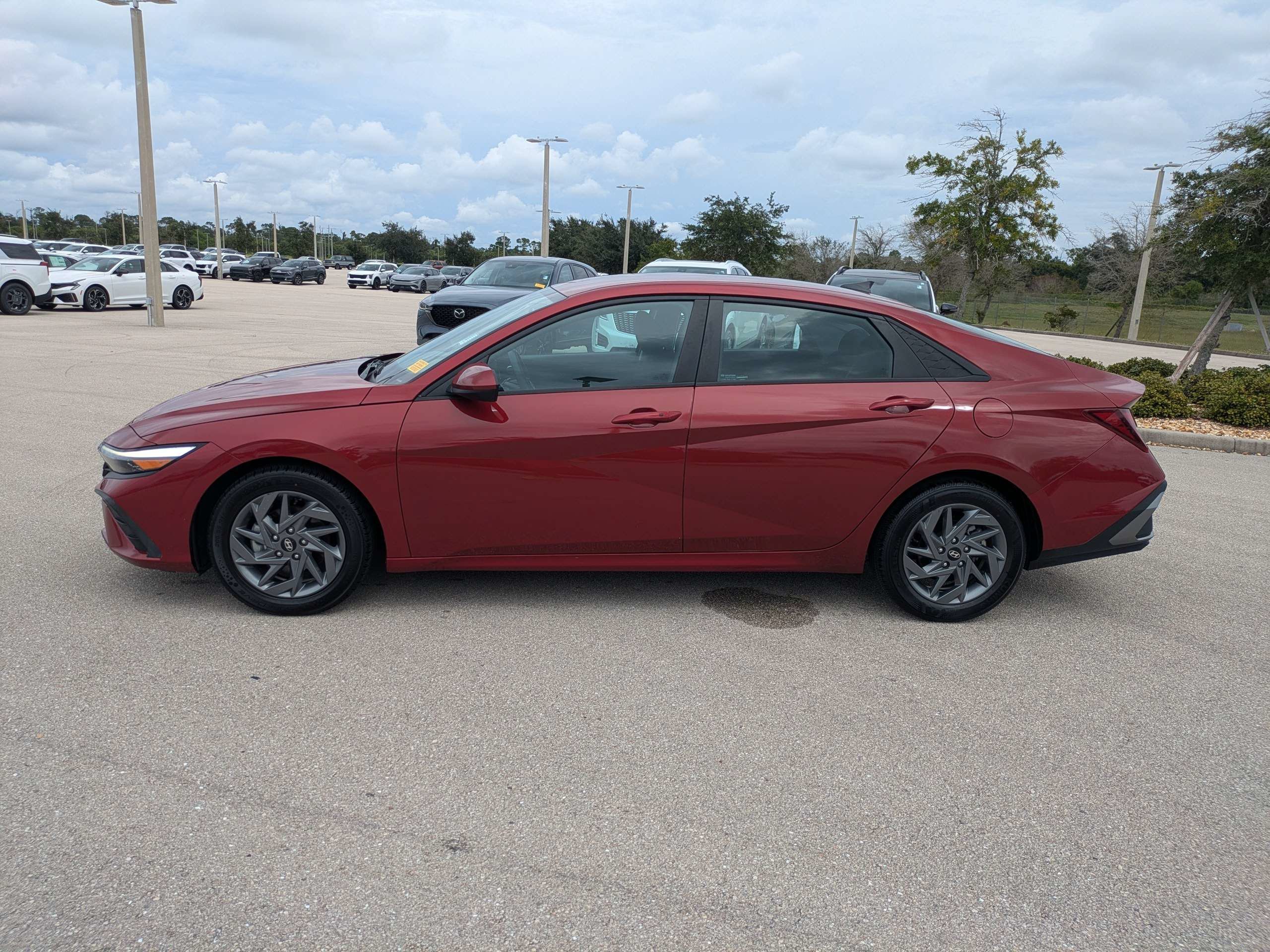 Used 2024 Ultimate Red Hyundai SEL image 7
