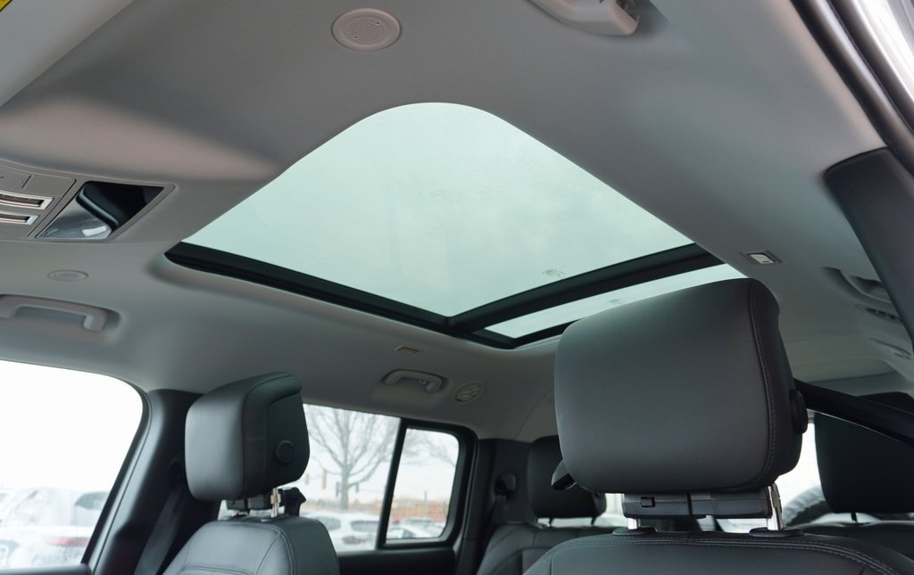 2026 LAND ROVER DEFENDER - Image 14