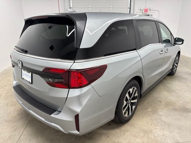 New 2026 Solar Silver Metallic Honda EX-L image 5