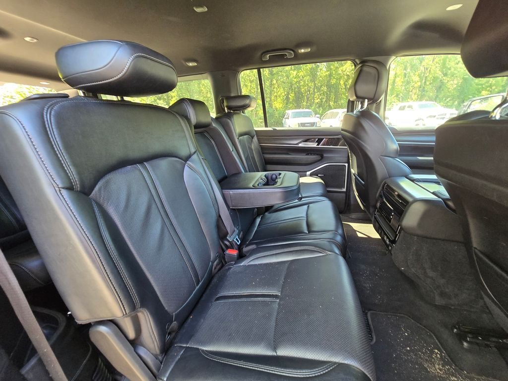 Used 2024 White Jeep Series II image 17