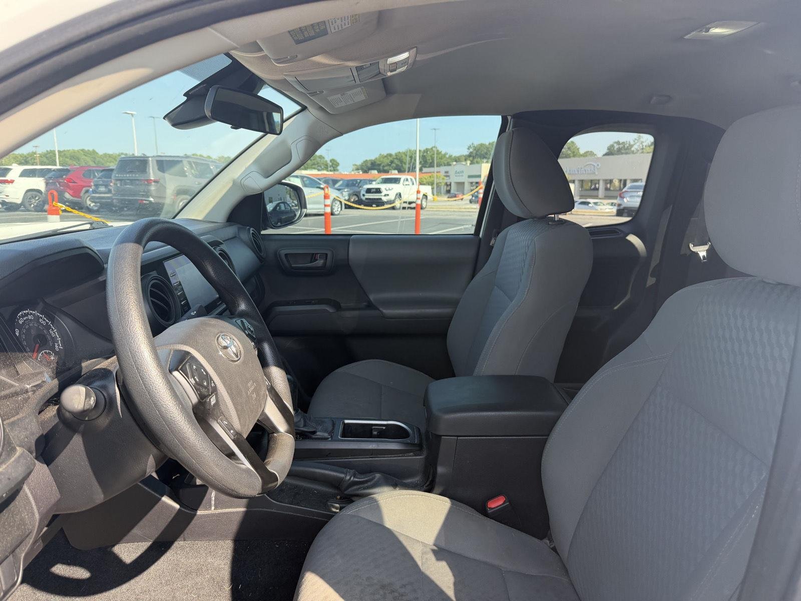 Used 2023 Ice Cap Toyota SR V6 image 11