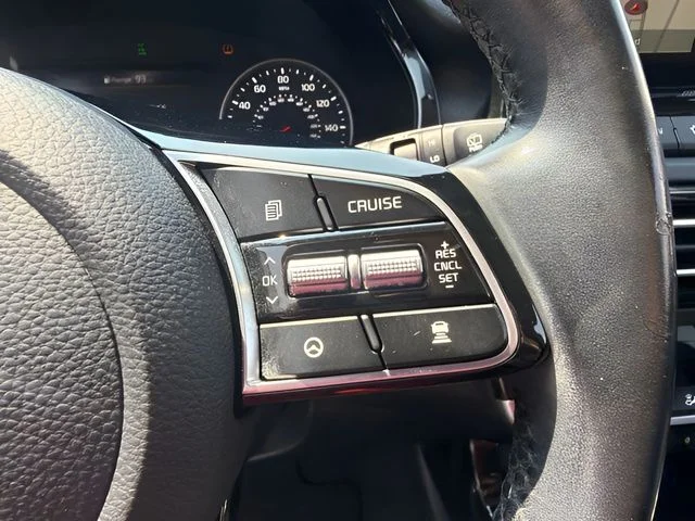 Used 2021 Orange Kia SX image 19