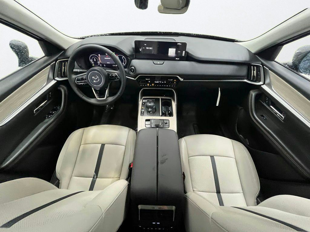 2026 Mazda CX-90 Preferred Package - Photo 13