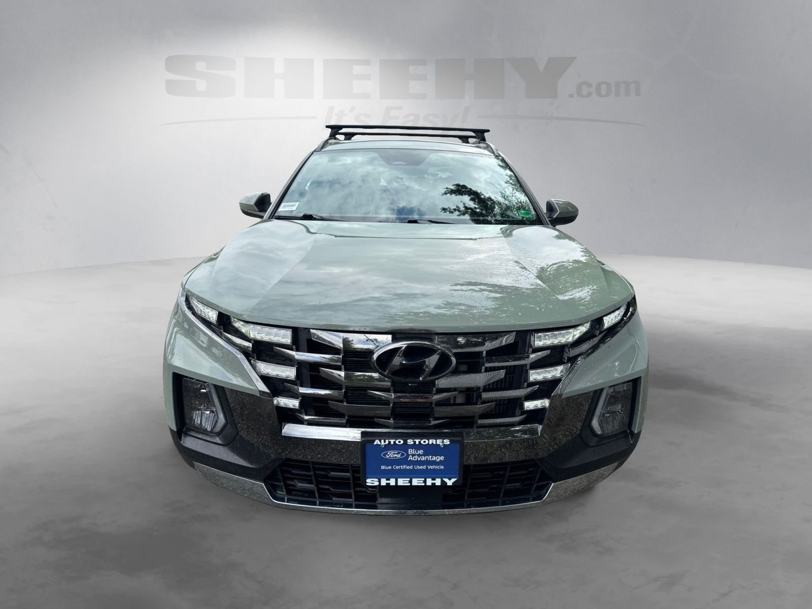 Used 2023 Green Hyundai Limited image 17
