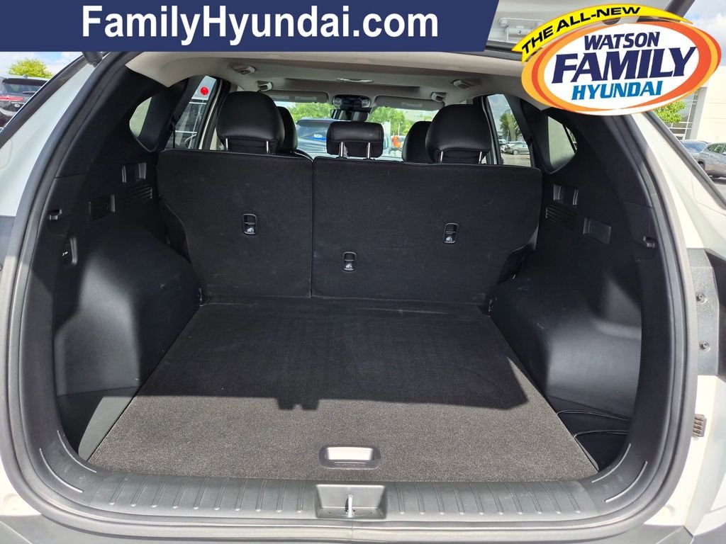 Certified Used 2023 White Hyundai SEL image 25