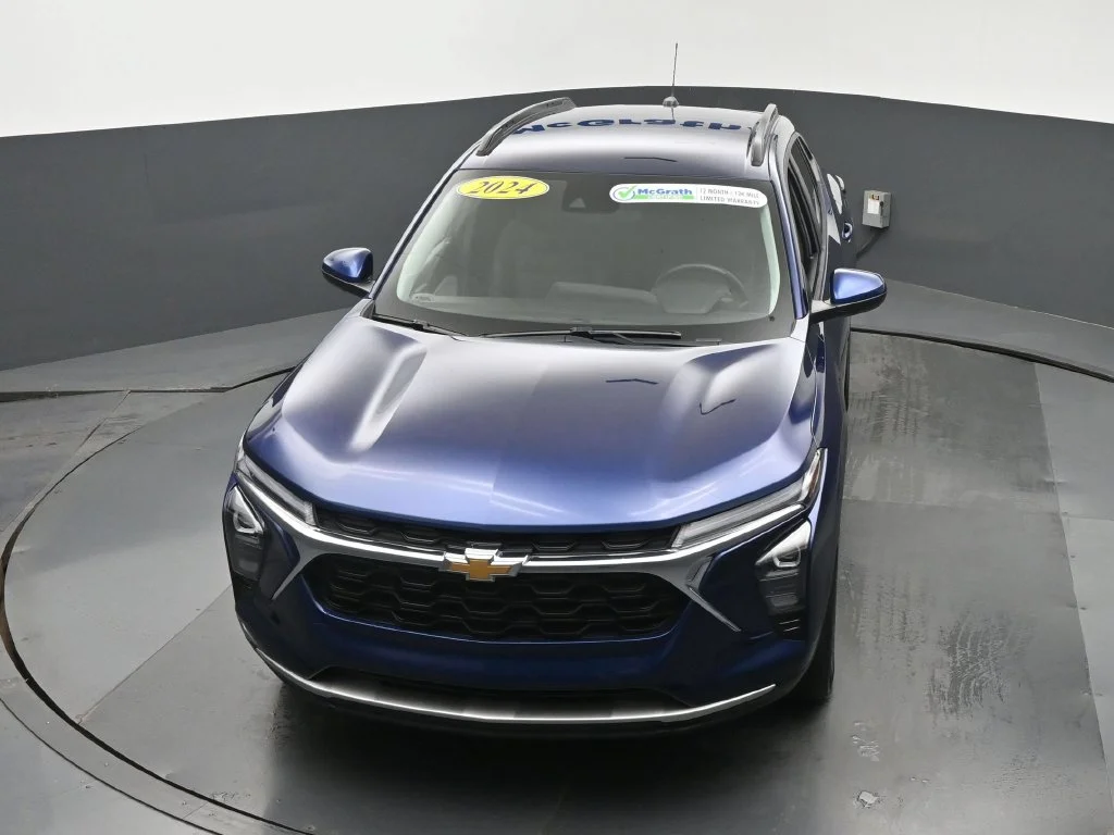 Used 2024 Blue Chevrolet LT image 26