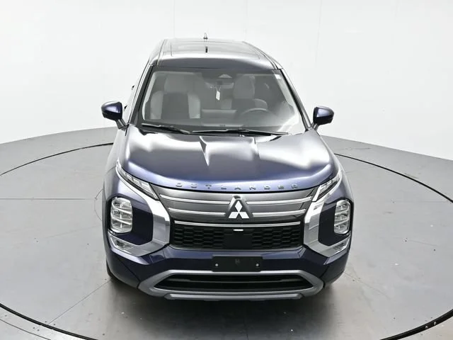 Used 2025 Cosmic Blue Met Mitsubishi SE image 32