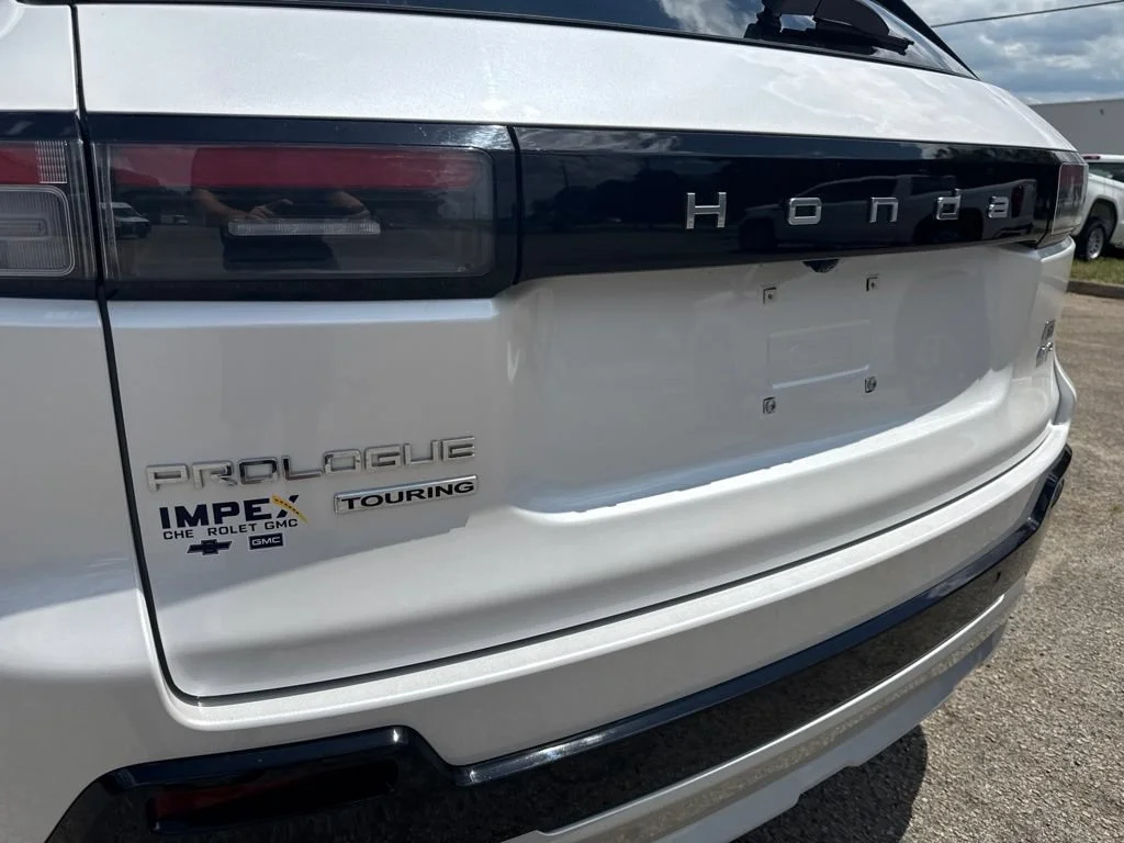 Used 2025 White Honda 1SE image 33