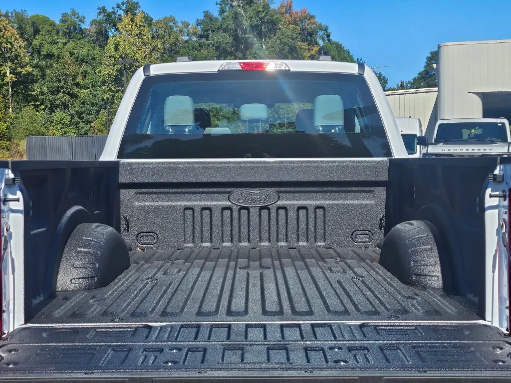 New 2027 Oxford White Ford F-350® XL image 13