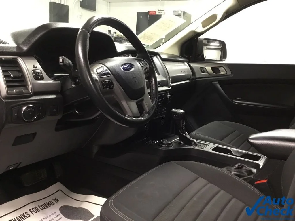 Used 2020 Red Ford XLT image 29