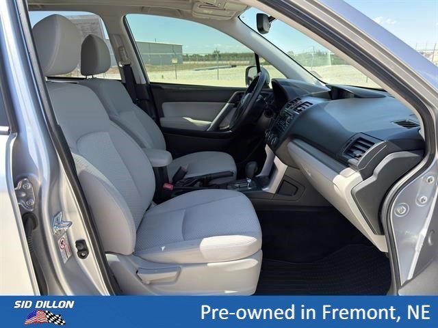 Used 2015 Ice Silver Metallic Subaru 2.5i Premium image 14