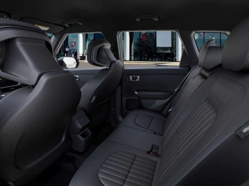 New 2027 Iceberg Green Kia X-Line S image 18