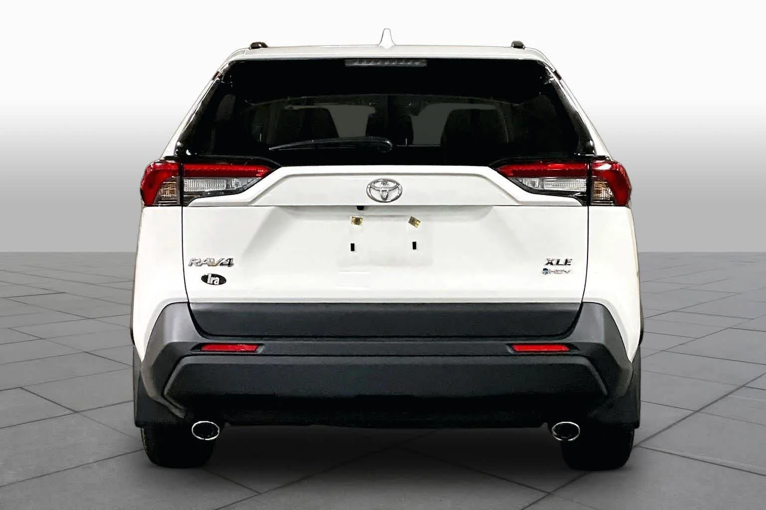 Used 2025 Ice Cap Toyota Hybrid XLE image 5