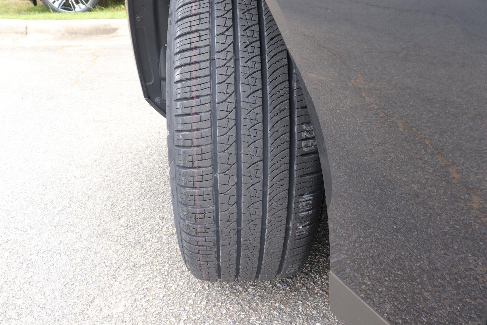 Used 2025 Black Sapphire Metallic BMW 30 xDrive image 35