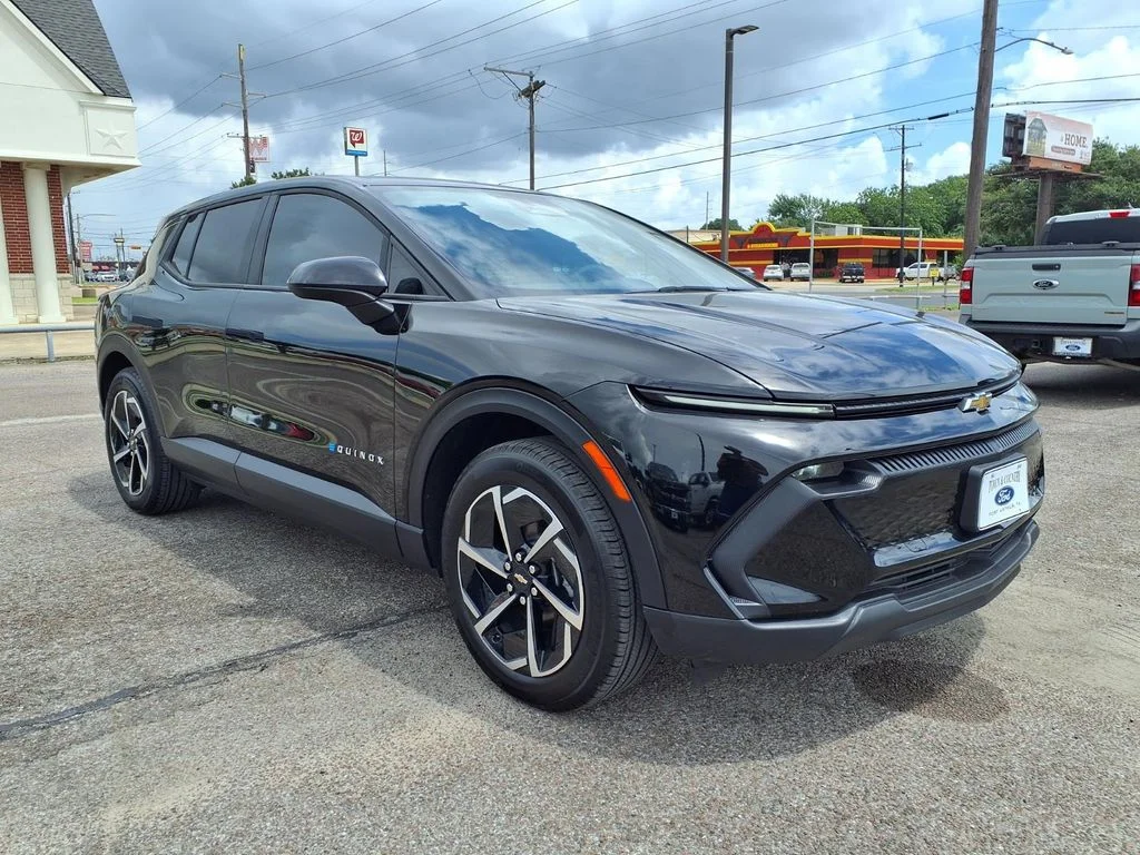 Used 2025 Black Chevrolet LT image 14