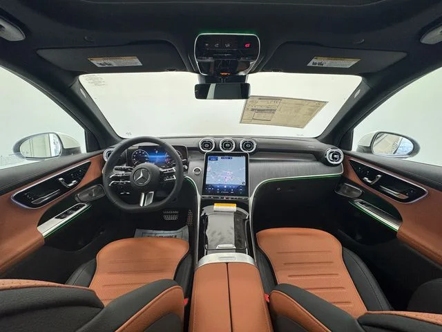 New 2027 White Mercedes-Benz GLC 300 image 21