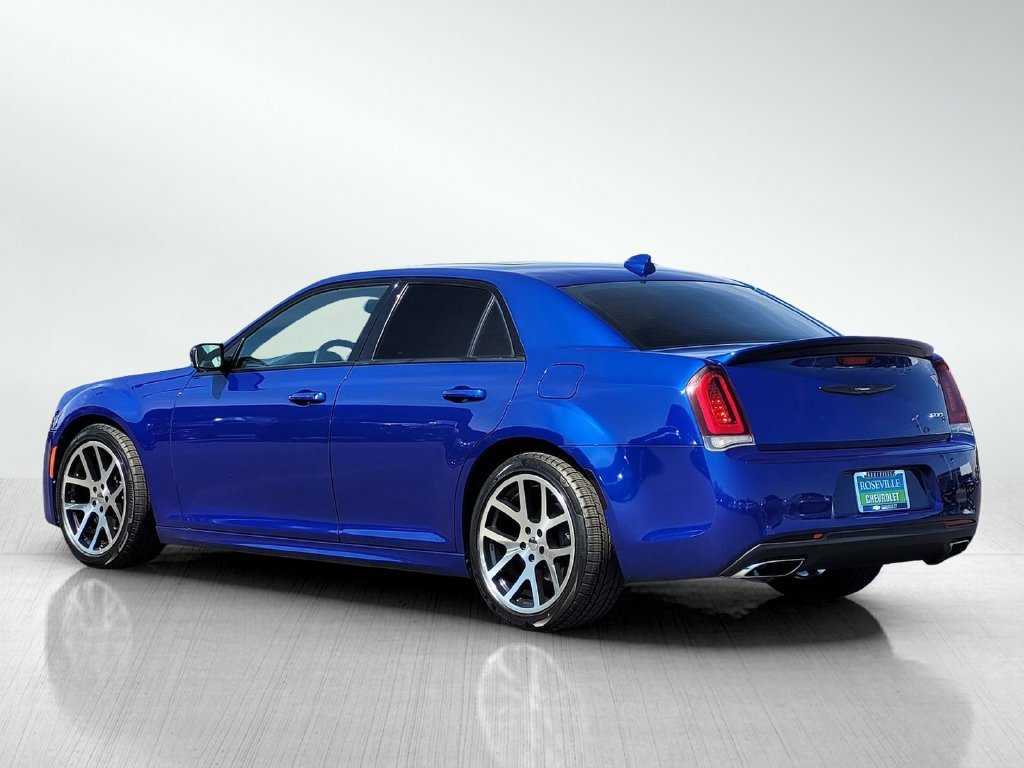 2018 Chrysler 300 S - Photo 8
