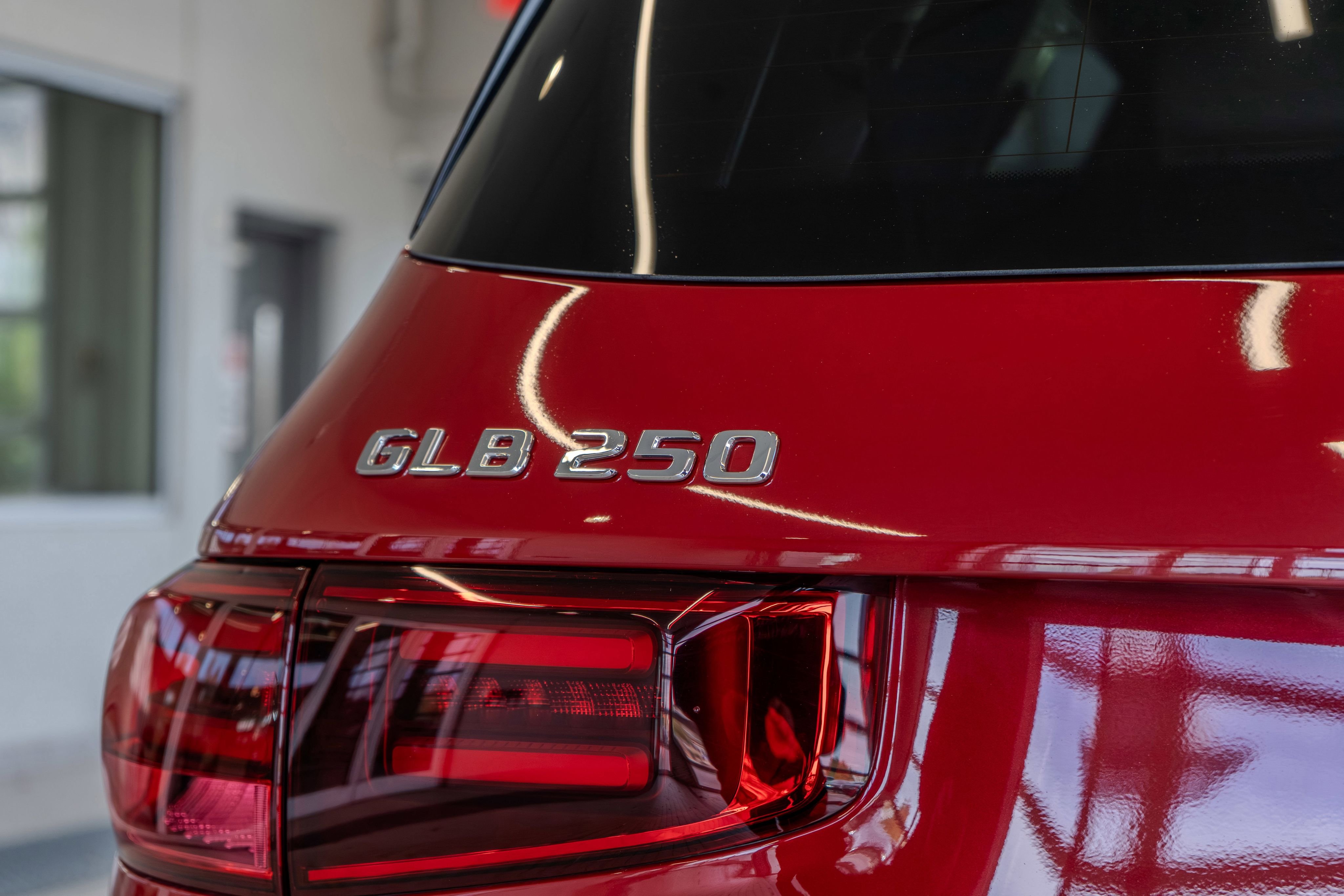 Used 2026 MANUFAKTUR Patagonia Red Metallic Mercedes-Benz GLB 250 image 22