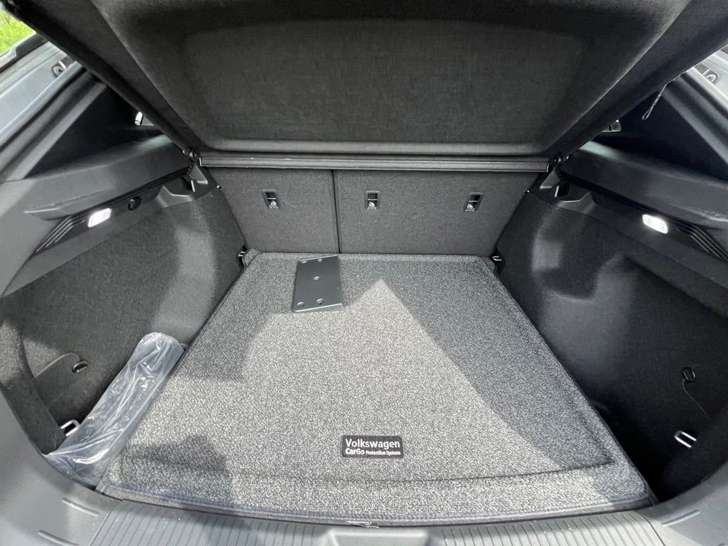 Used 2025 Silver Volkswagen Pro image 26