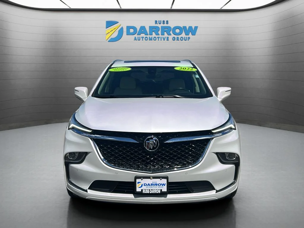 Used 2022 White Buick Avenir image 8