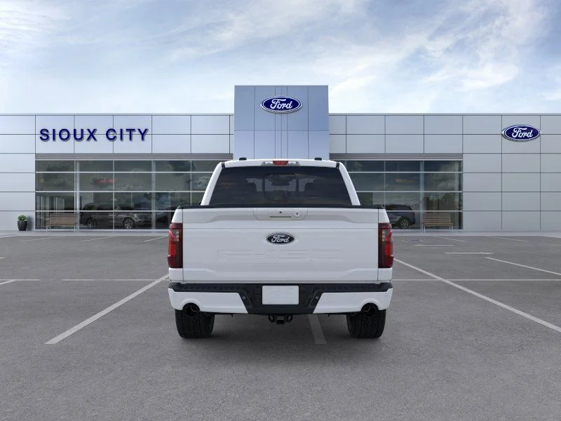 New 2026 Oxford White Ford XLT image 5