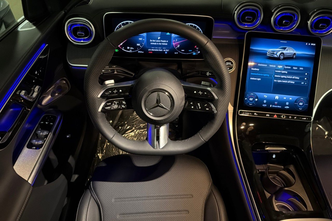 New 2026 Polar White Mercedes-Benz GLC 300 4MATIC® Coupe image 13