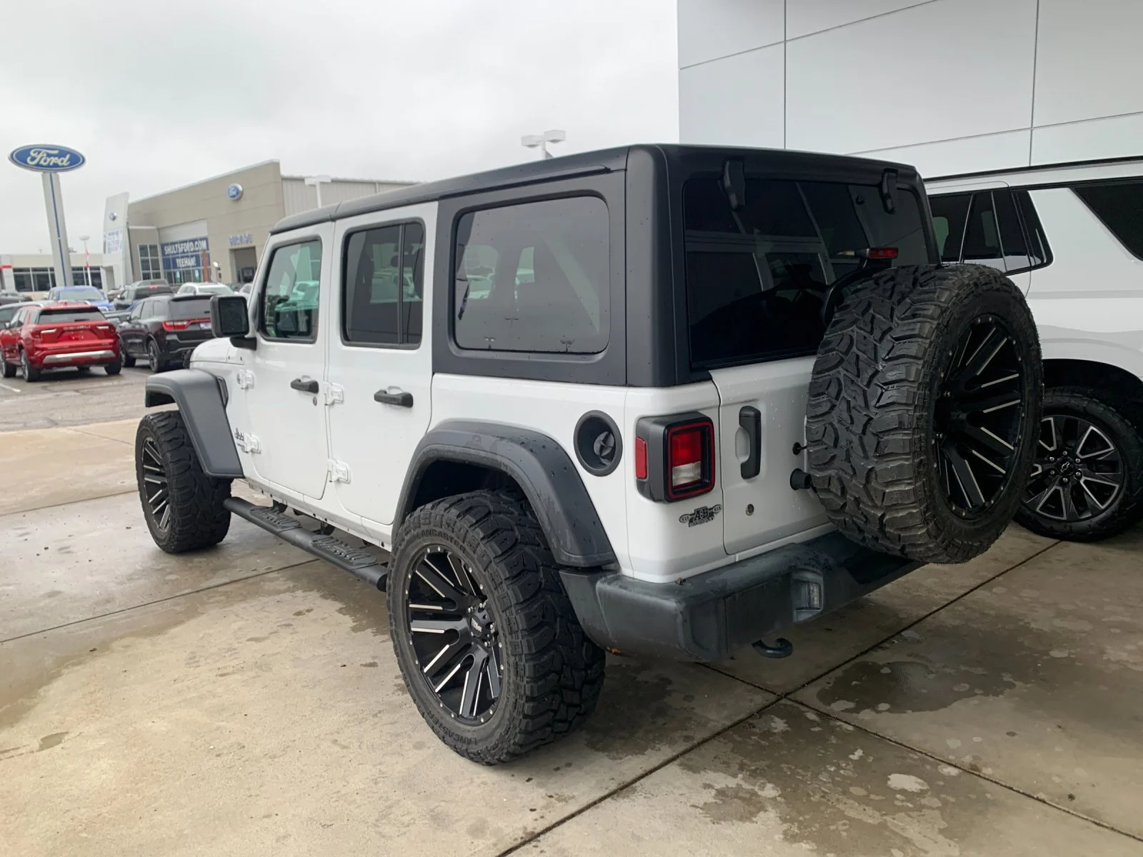 Used 2019 White Jeep Sport S 4x4 image 4