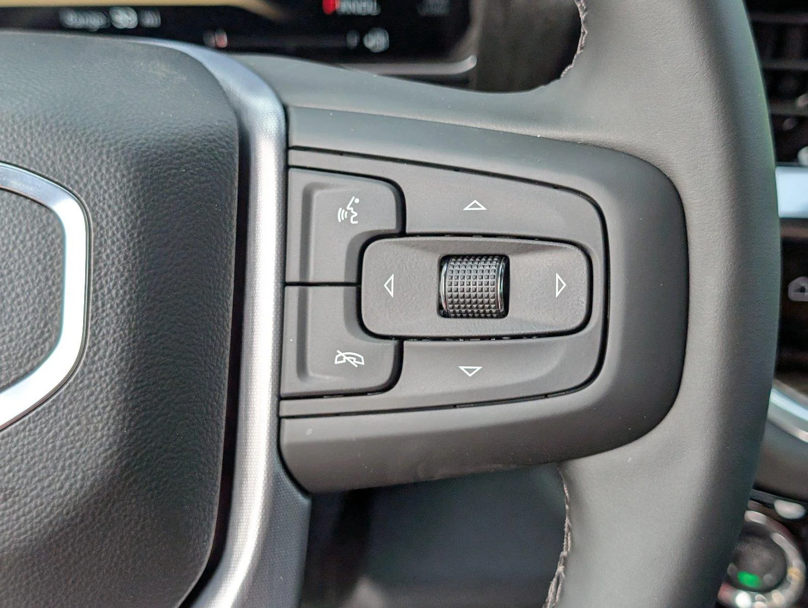New 2026 Onyx Black GMC Elevation image 27