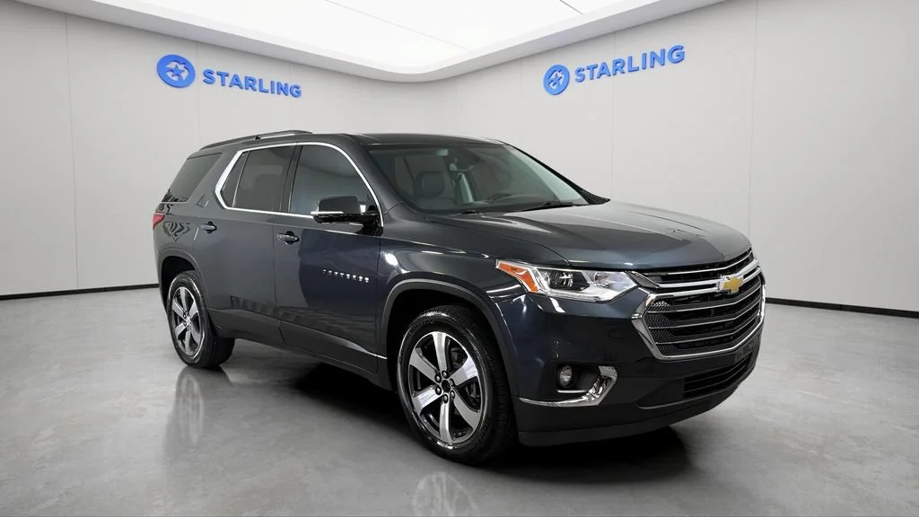 Used 2019 GRAPHITE METALLIC Chevrolet LT Leather image 13