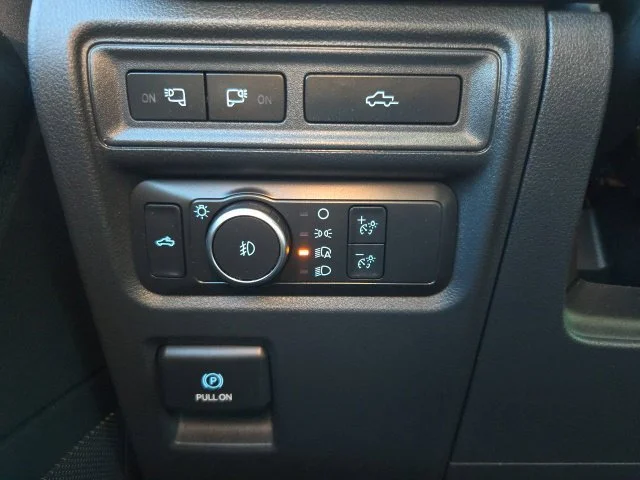 Used 2022 Gray Metallic Ford XLT image 15