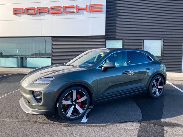2025 Porsche Macan Electric 4S AWD