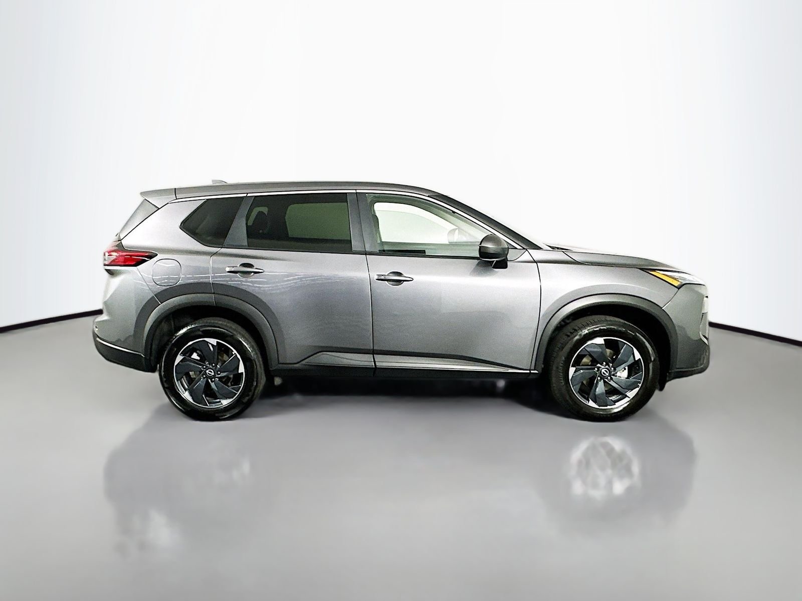 Used 2024 Gun Metallic Nissan SV image 9