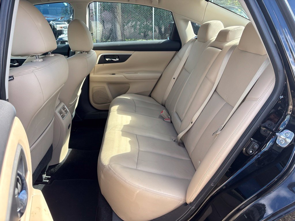 Used 2017 Black Nissan 2.5 SL image 15