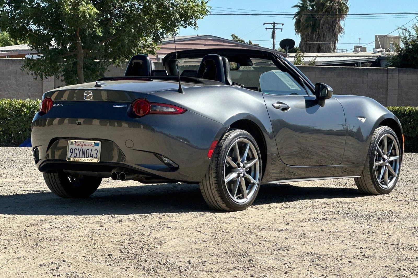 Used 2023 Machine Gray Metallic Mazda Grand Touring image 5