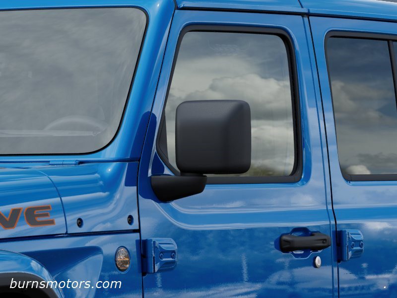 New 2026 Hydro Blue Pearl-Coat Exterior Paint Jeep Mojave image 12