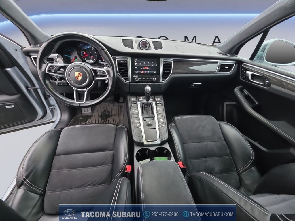 Used 2017 Silver Porsche Turbo image 12