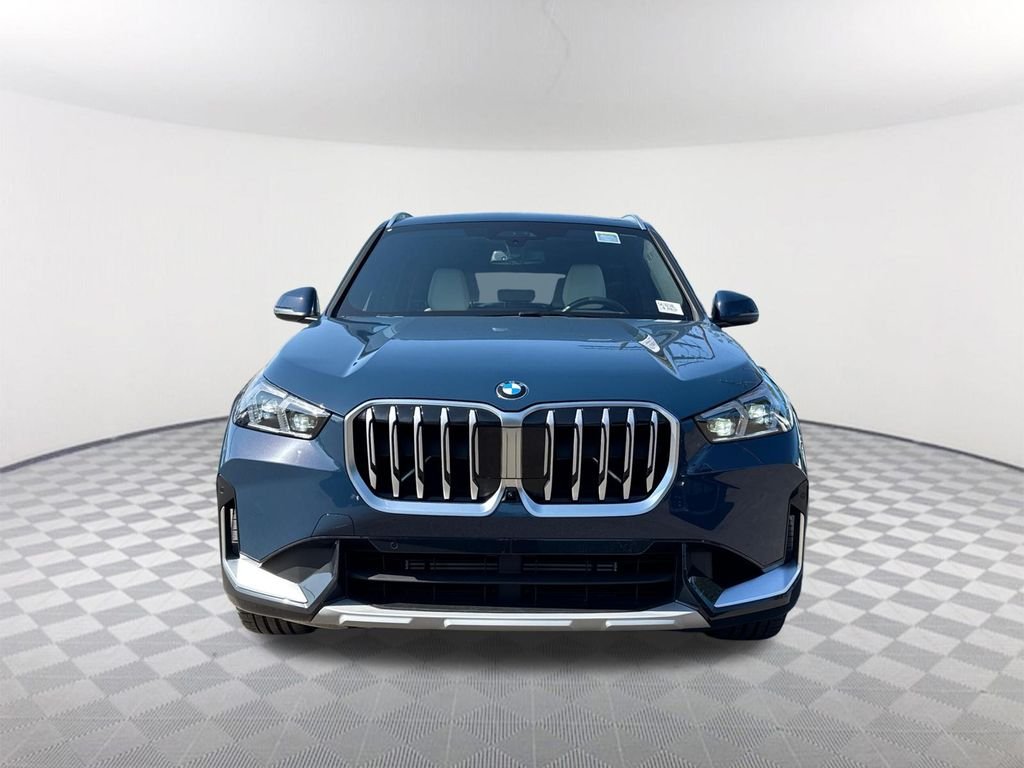 Used 2026 Night Dusk Blue Metallic BMW xDrive28i image 2