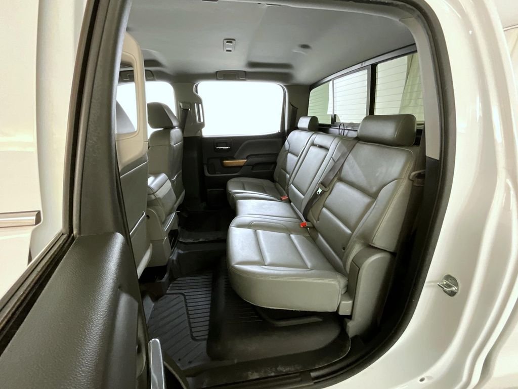 Used 2017 White Chevrolet LTZ image 19