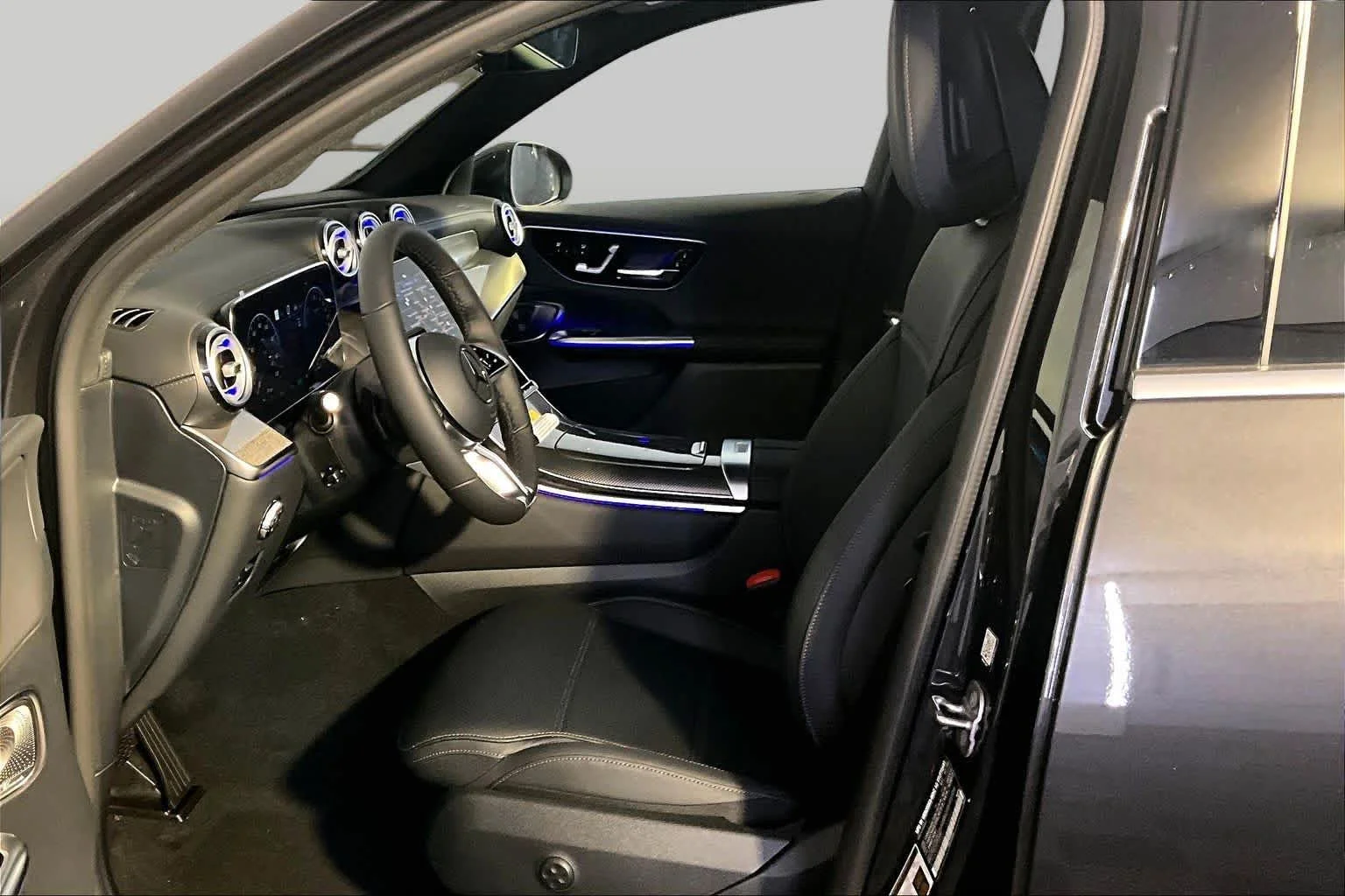New 2027 Graphite Grey Metallic Mercedes-Benz GLC 350e image 13